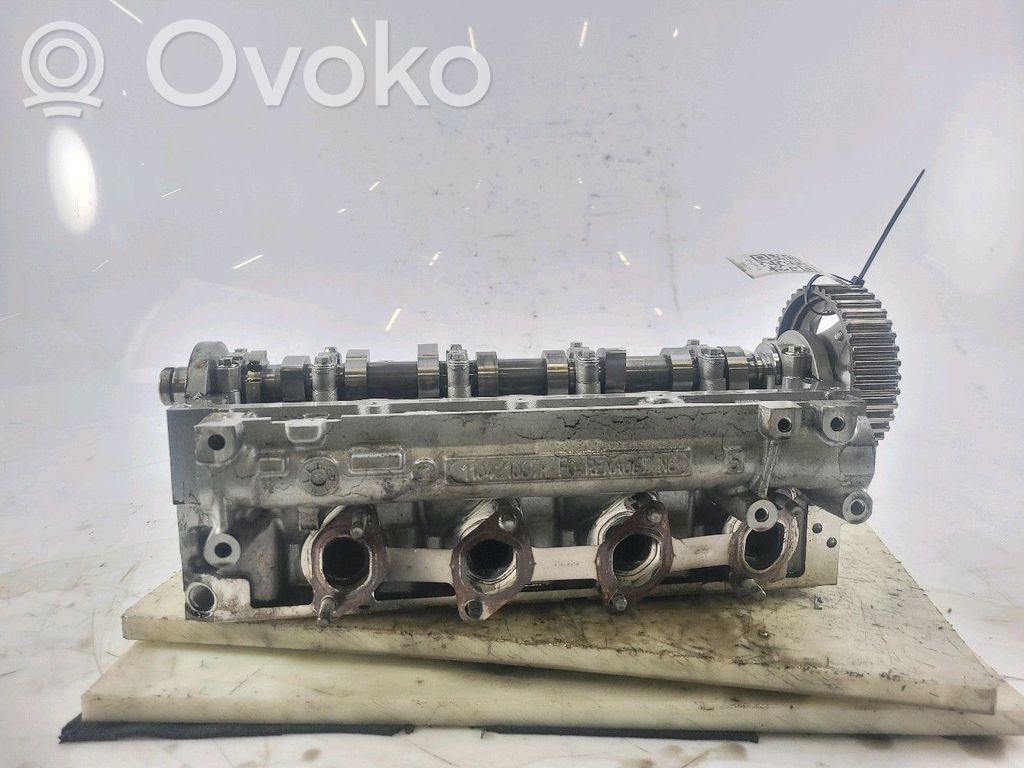 Renault Clio III Engine head 