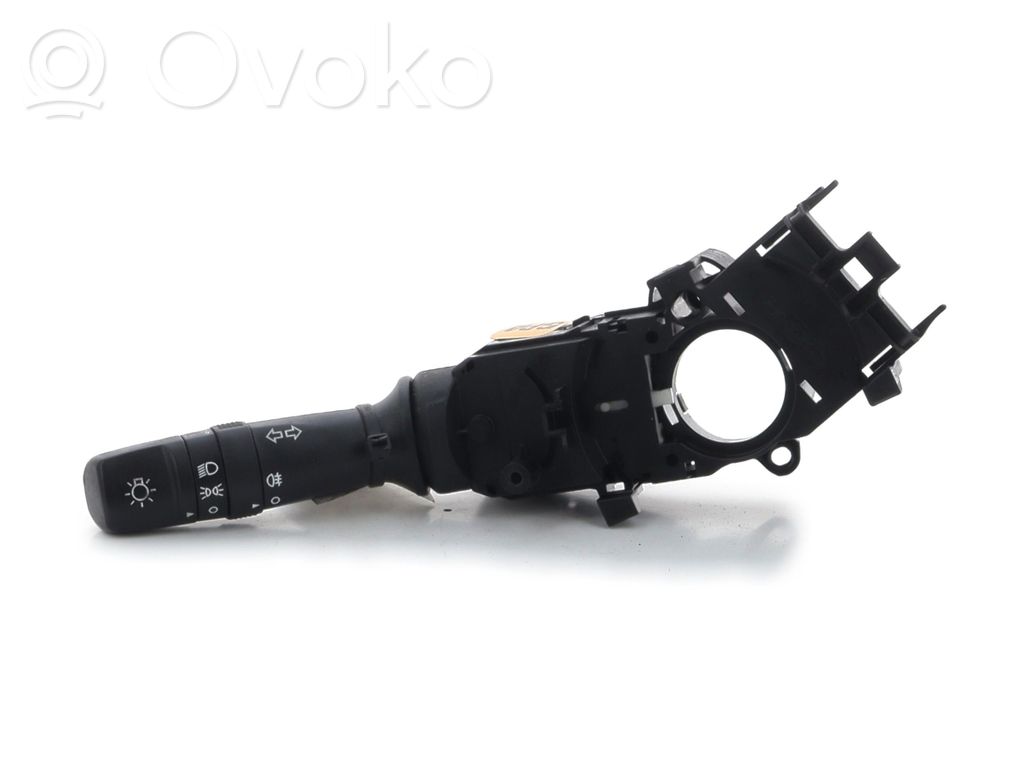 KIA Rio Leva indicatori 