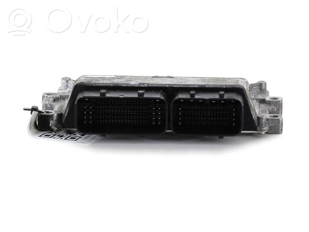 Peugeot 208 II Engine control unit/module 