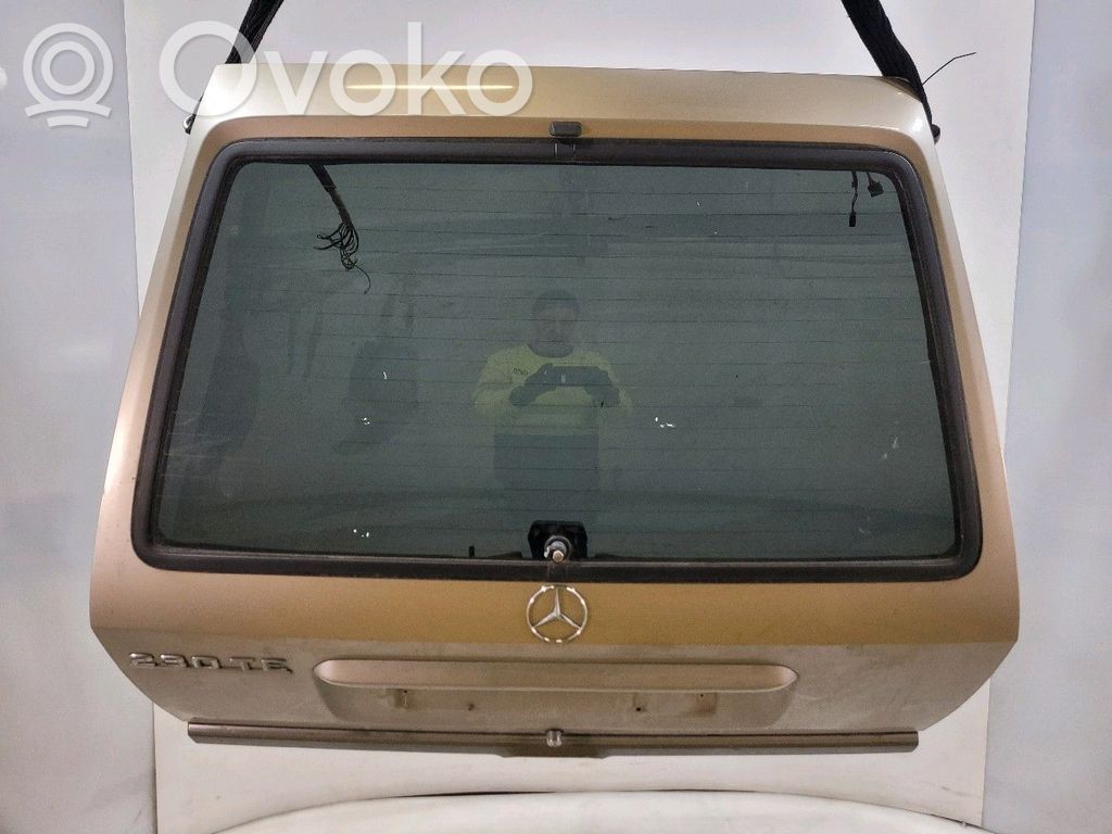 Mercedes-Benz E W124 Puerta del maletero/compartimento de carga