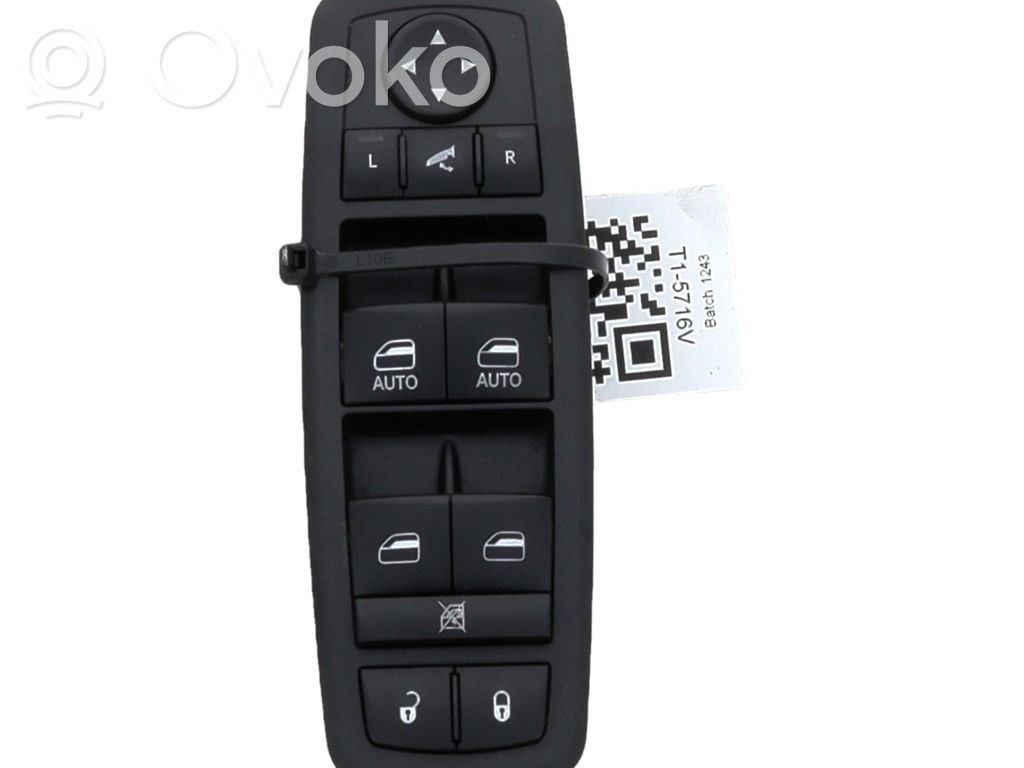 Fiat Freemont Przyciski szyb 