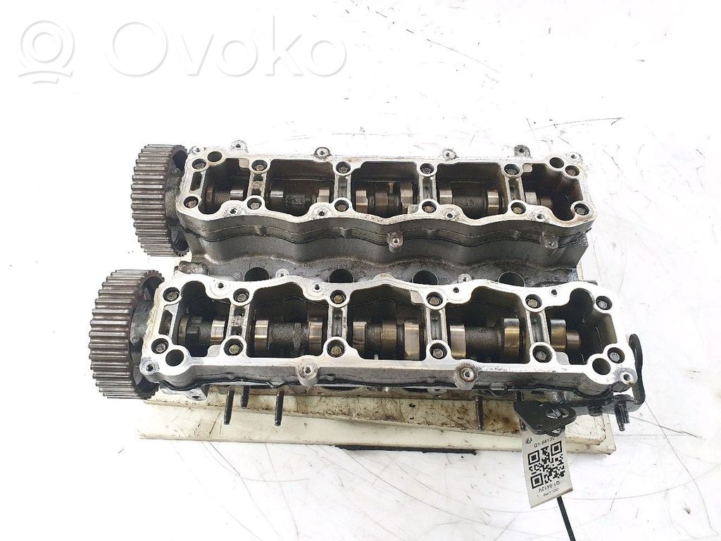 Citroen C4 I Engine head 
