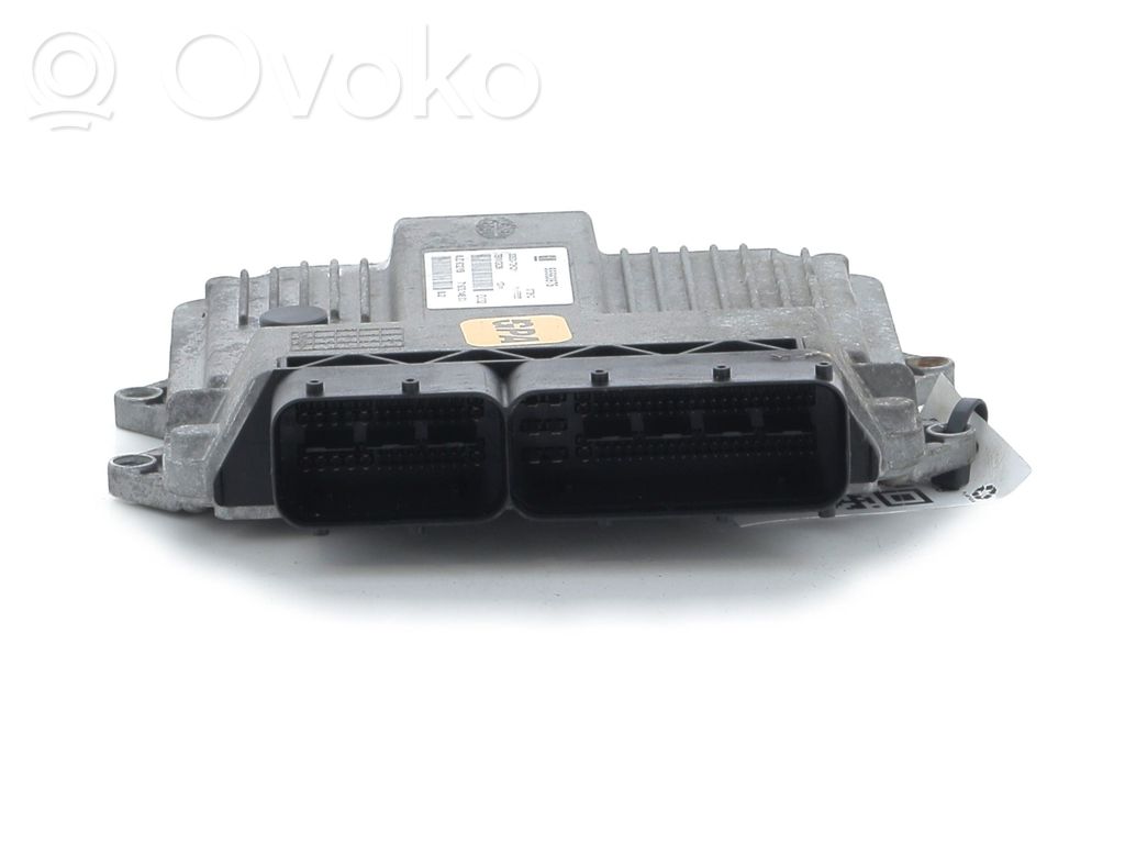 Suzuki Swift I Engine control unit/module 