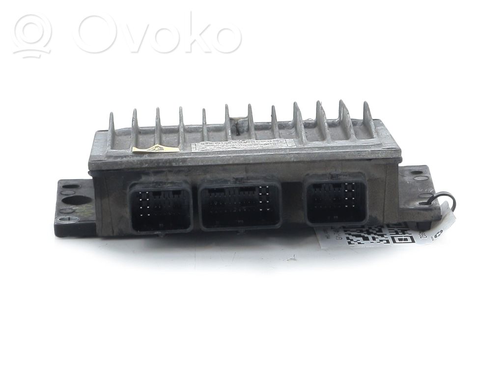 Renault Clio III Engine control unit/module 