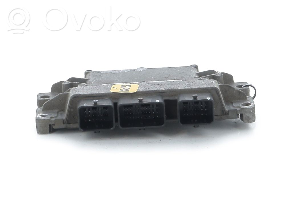 Engine control unit/module   8201117953,H09782V