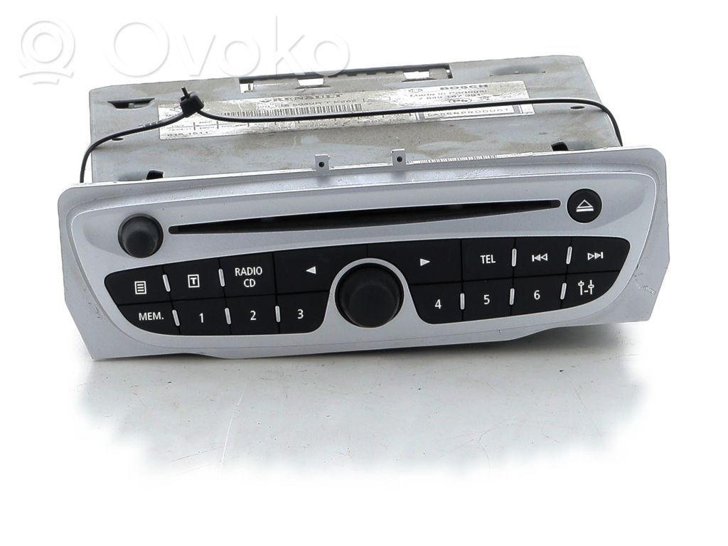 Renault Trafic I Unité principale radio / CD / DVD / GPS