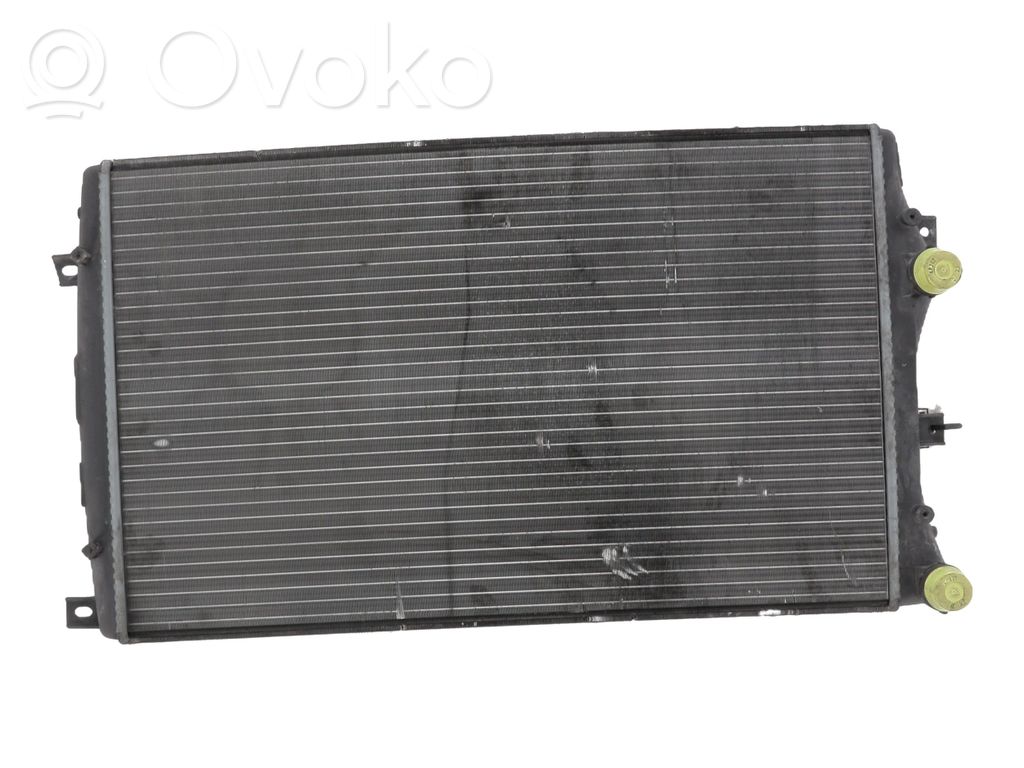 Aušinimo skysčio radiatorius   1K0121253AA,Y12642B