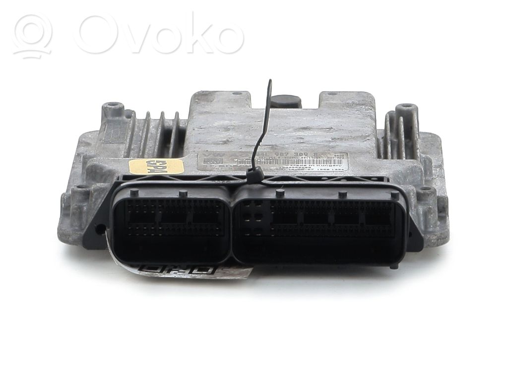 Volkswagen Golf VII Engine control unit/module 