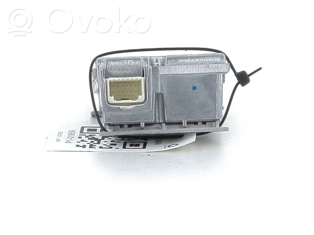 Windshield/windscreen camera   284620819R,P10196A