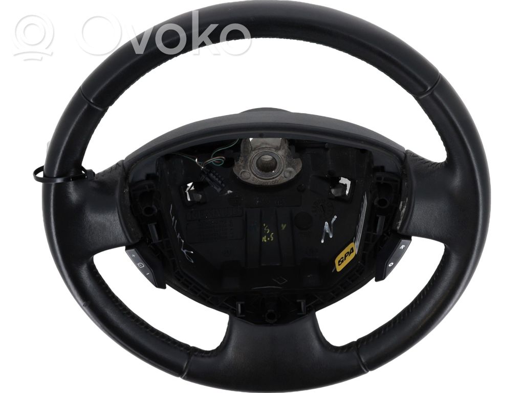 Renault Twingo II Ohjauspyörä 