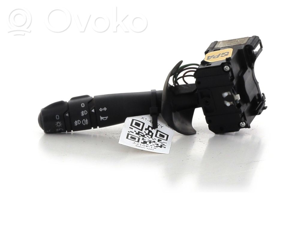 Dacia Duster Indicator stalk 