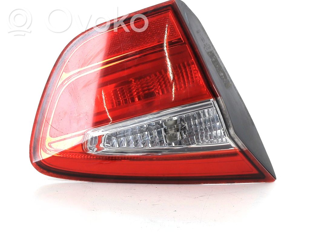 KIA Rio Luci posteriori del portellone del bagagliaio 