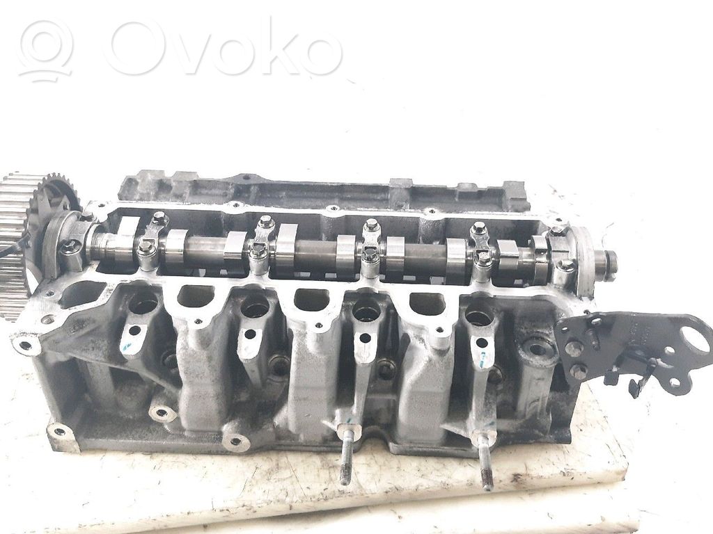 Renault Clio IV Engine head 