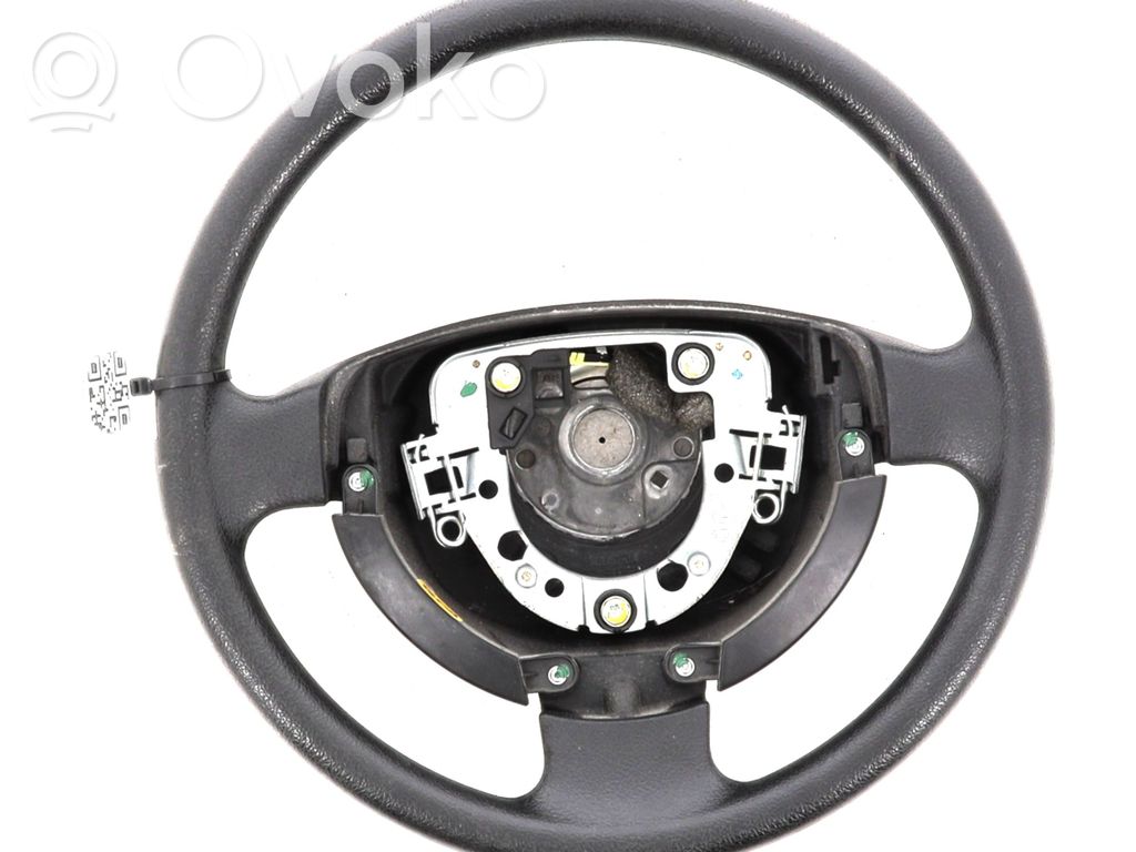 Volkswagen Fox Ohjauspyörä 