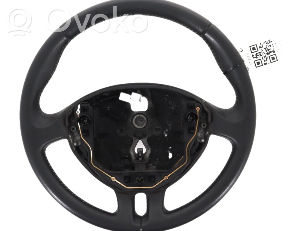 Renault Clio III Ohjauspyörä 