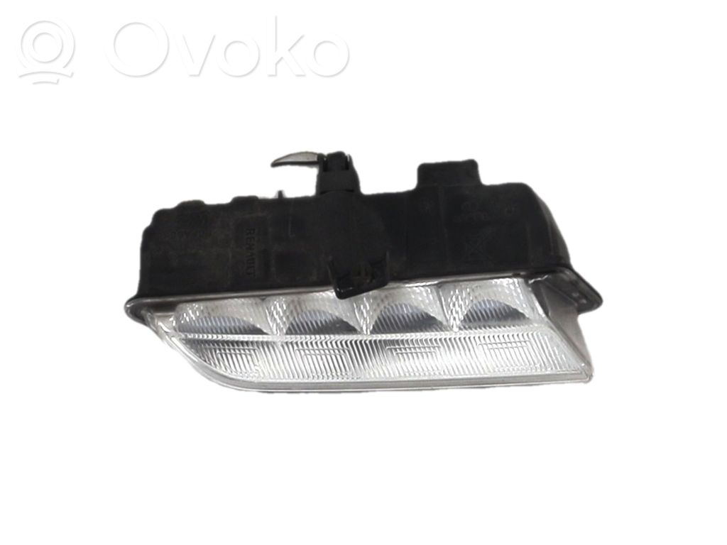 Lampa LED do jazdy dziennej   266000411R,T19369I