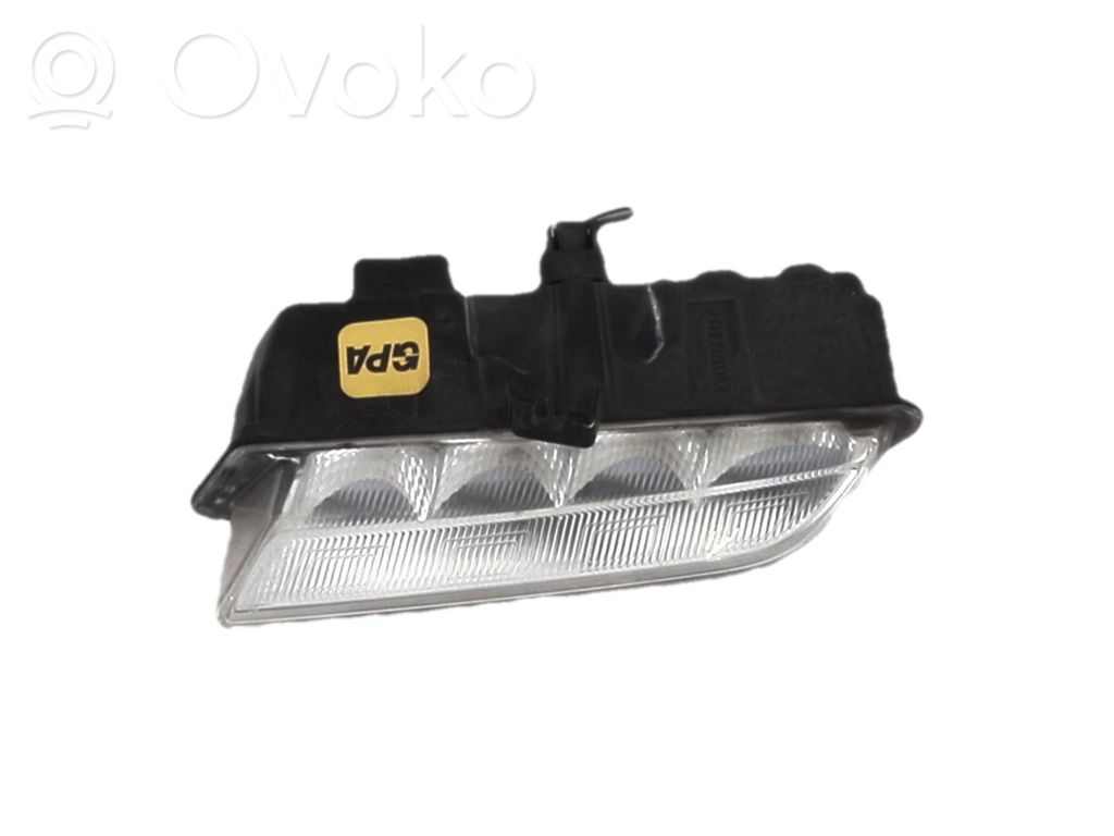 Renault Clio IV Faro diurno con luce led 