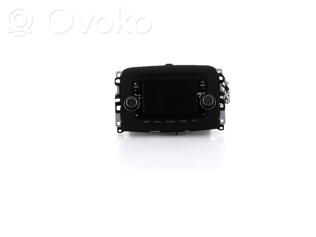 Fiat 500L Panel / Radioodtwarzacz CD/DVD/GPS 
