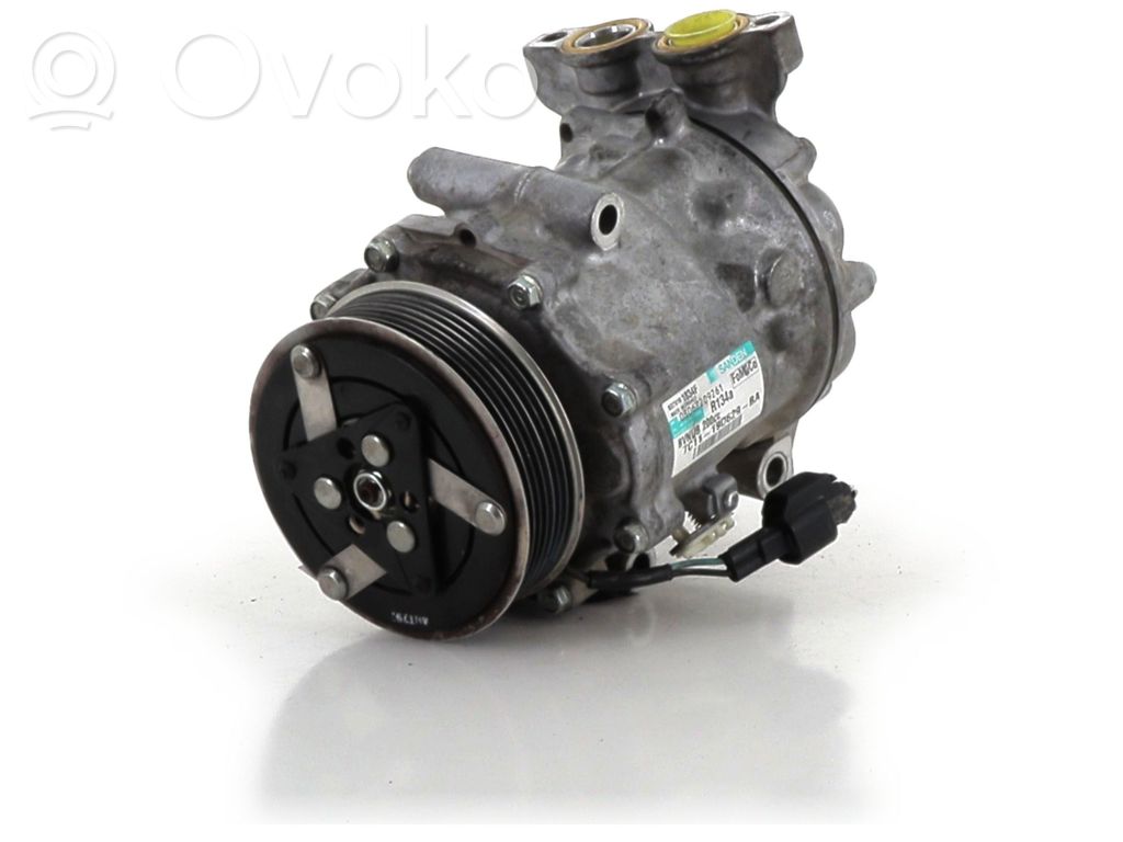 Kompresor / Sprężarka klimatyzacji A/C   2308196,M06768U