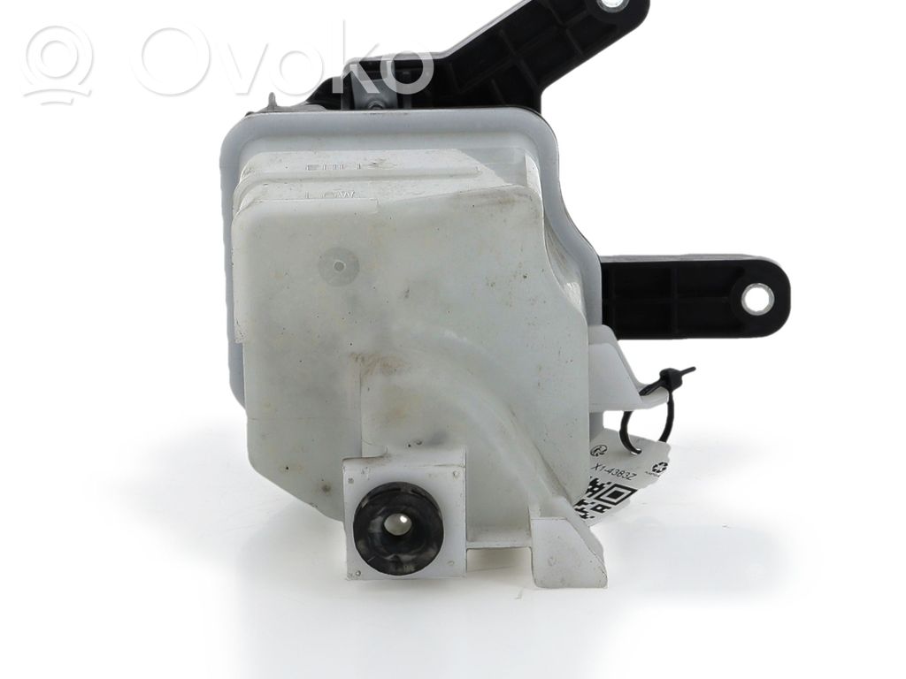 Mazda 3 Serbatoio di compensazione del liquido refrigerante/vaschetta