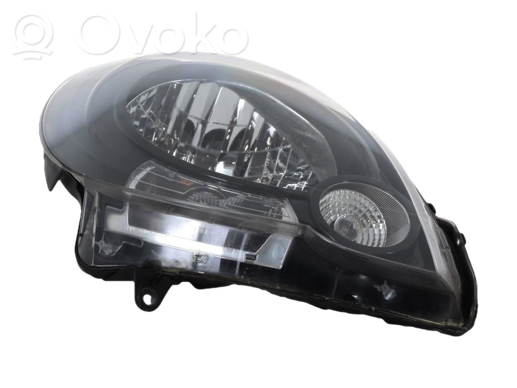 Renault Kangoo II Lampa przednia