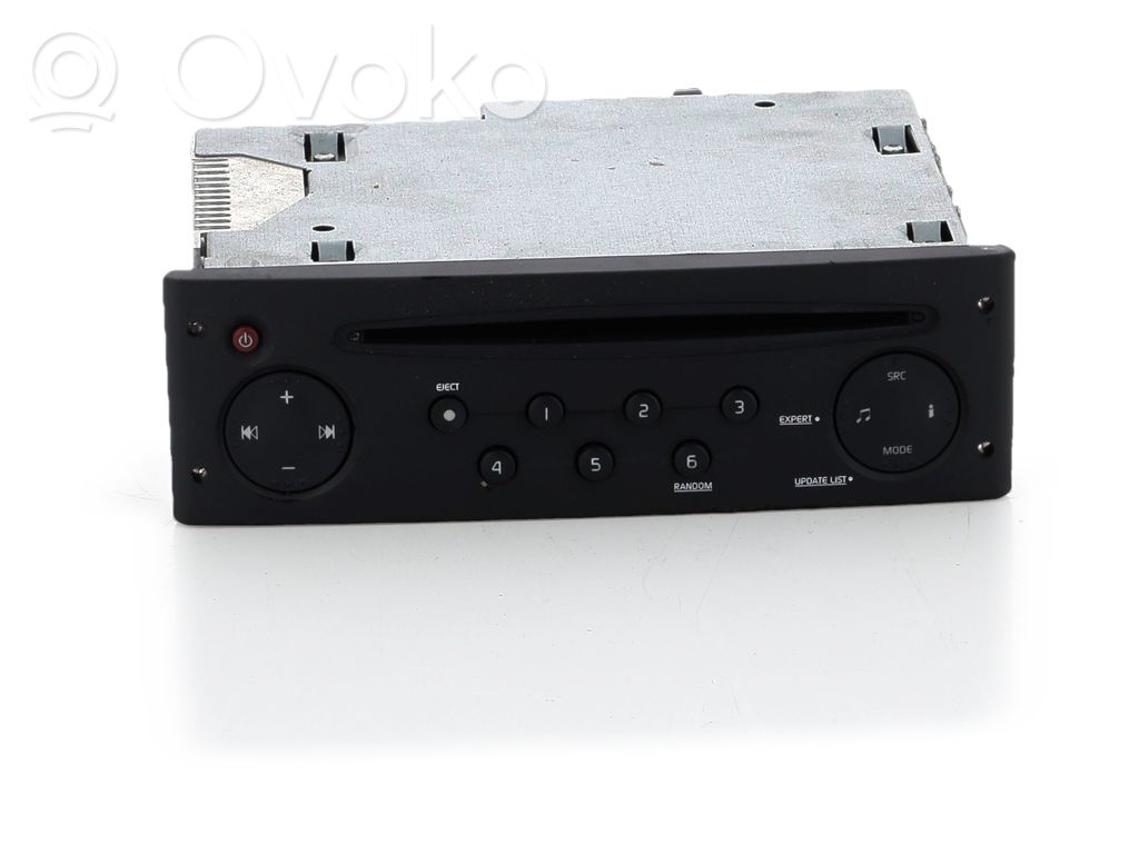 Renault Clio III Panel / Radioodtwarzacz CD/DVD/GPS 
