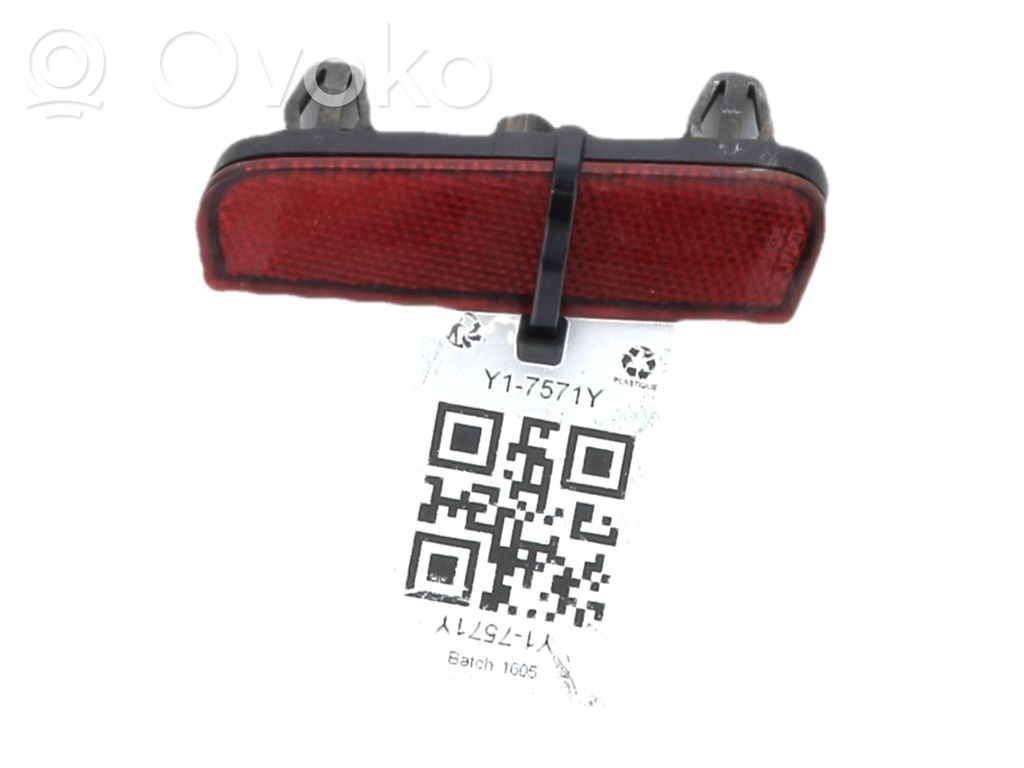 Toyota Yaris Reflector spate 