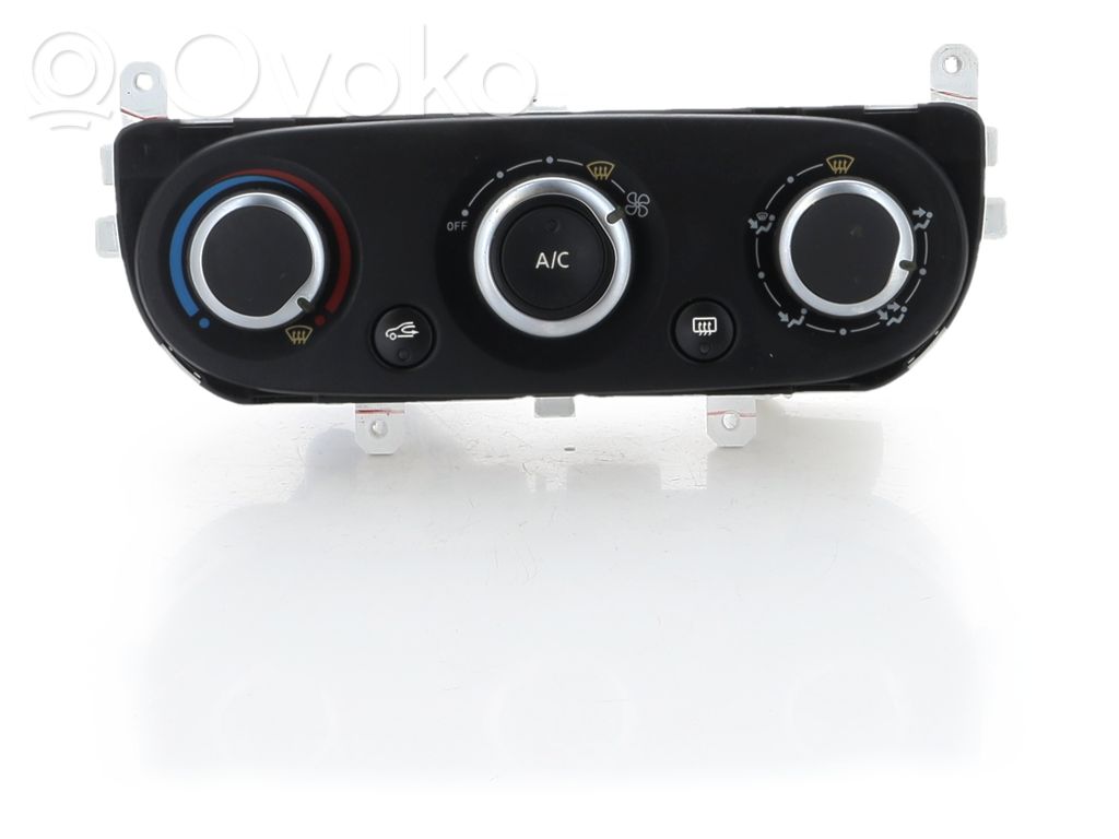 Renault Clio IV Panel klimatyzacji 