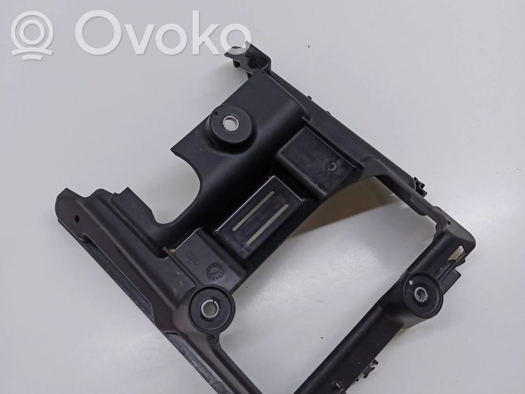 Audi Q7 4M Engine control unit holder 