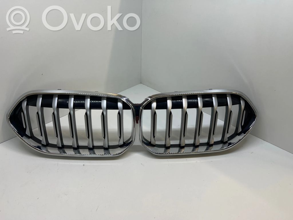 BMW 2 F44 Maskownica / Grill / Atrapa górna chłodnicy 