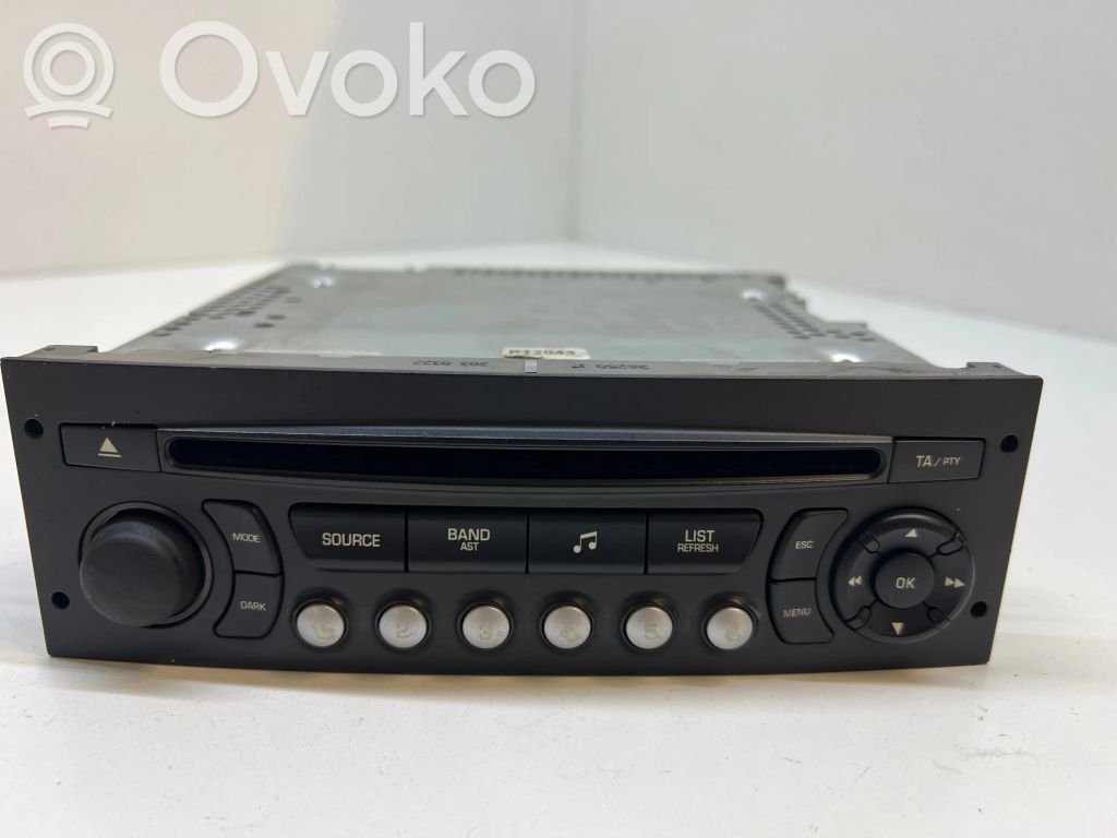 Peugeot 207 Radio/CD/DVD/GPS head unit 
