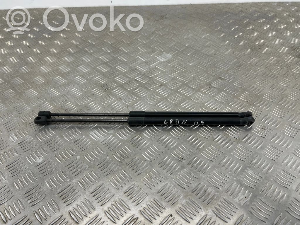 Seat Leon (5F) Amortyzator klapy tylnej bagażnika 