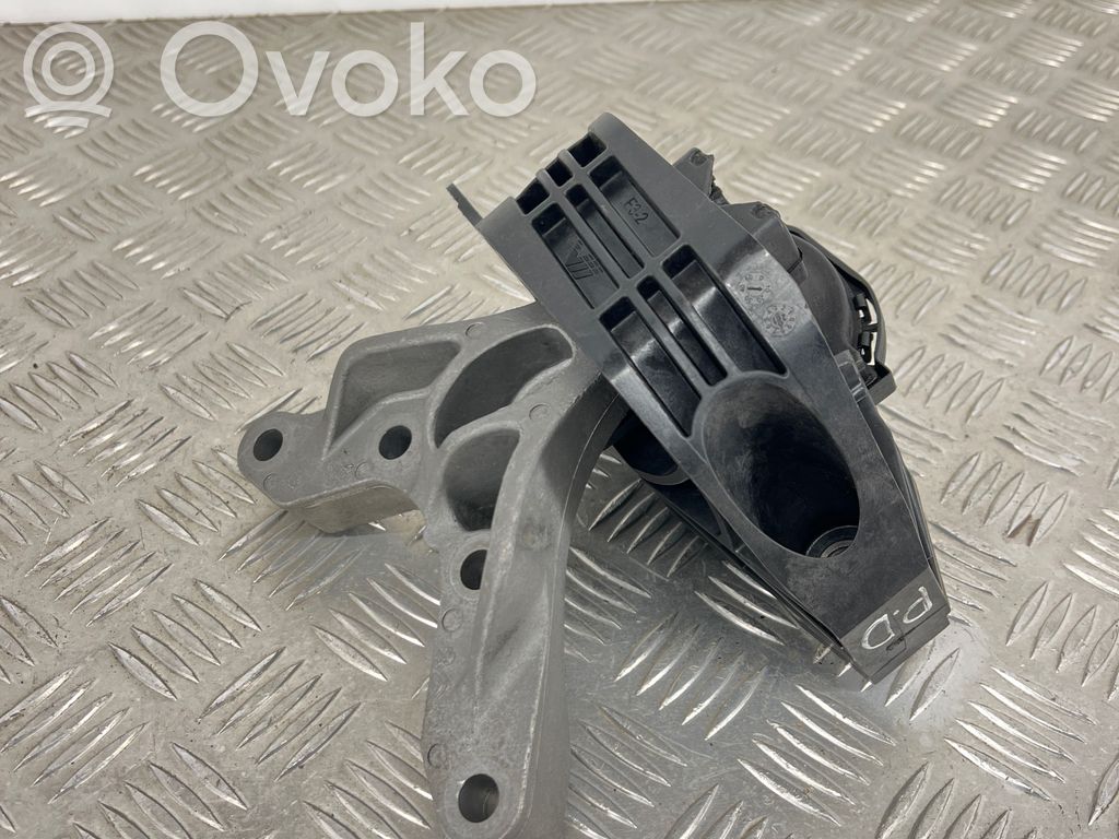 Peugeot 2008 II Engine mount bracket 