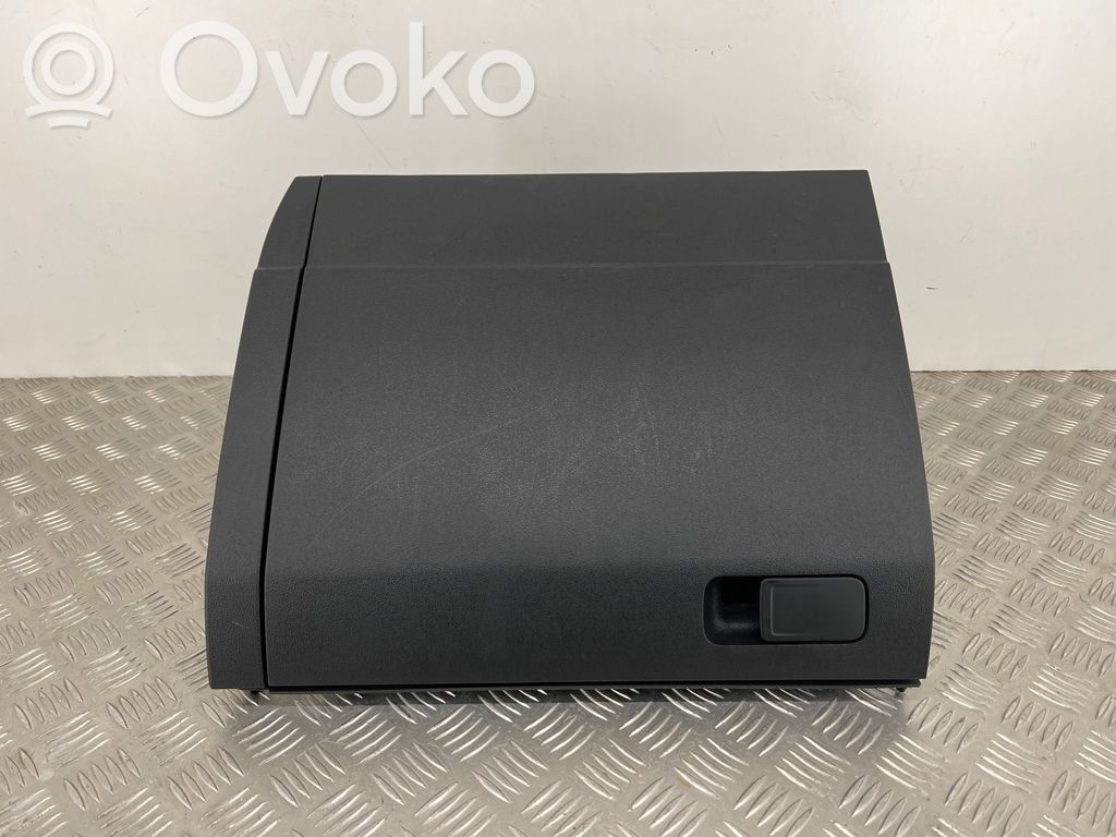 Volkswagen Tiguan Daiktadėžės (bordačioko) komplektas 