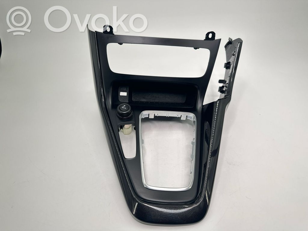 Ford Focus Pavarų perjungimo svirties apdaila (plastikinė) 