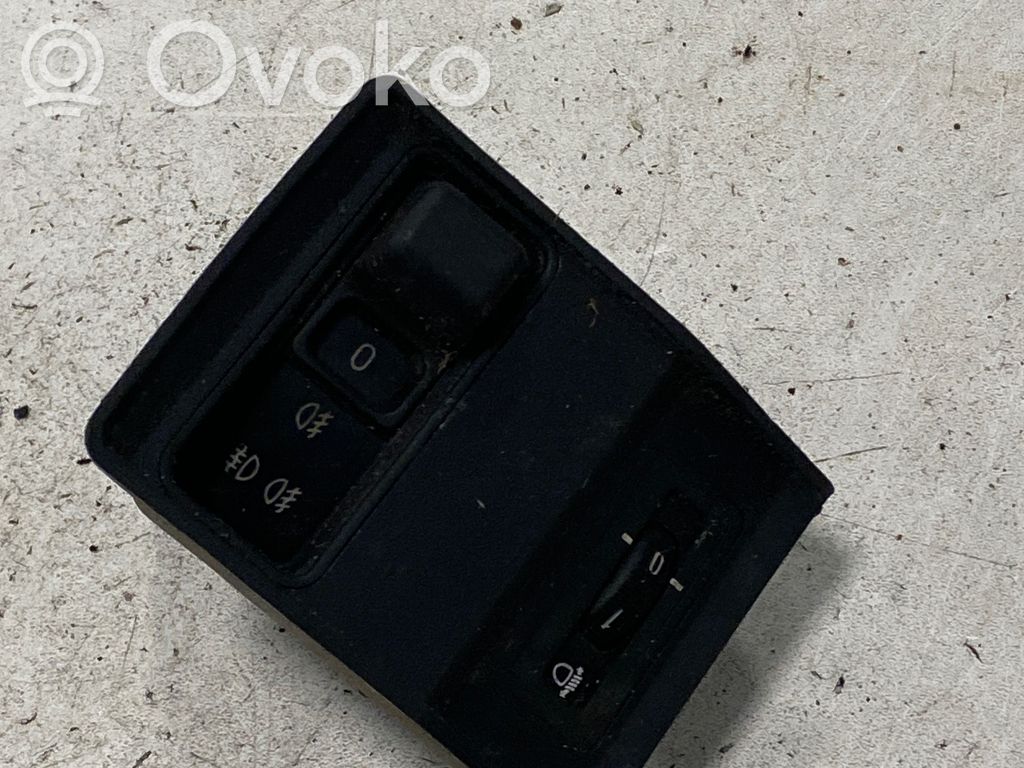 BMW 5 E34 Interruttore fendinebbia 