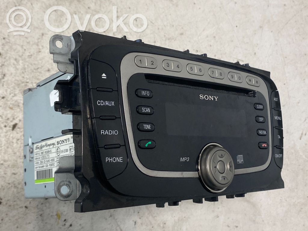 Ford Focus Radio/CD/DVD/GPS head unit 