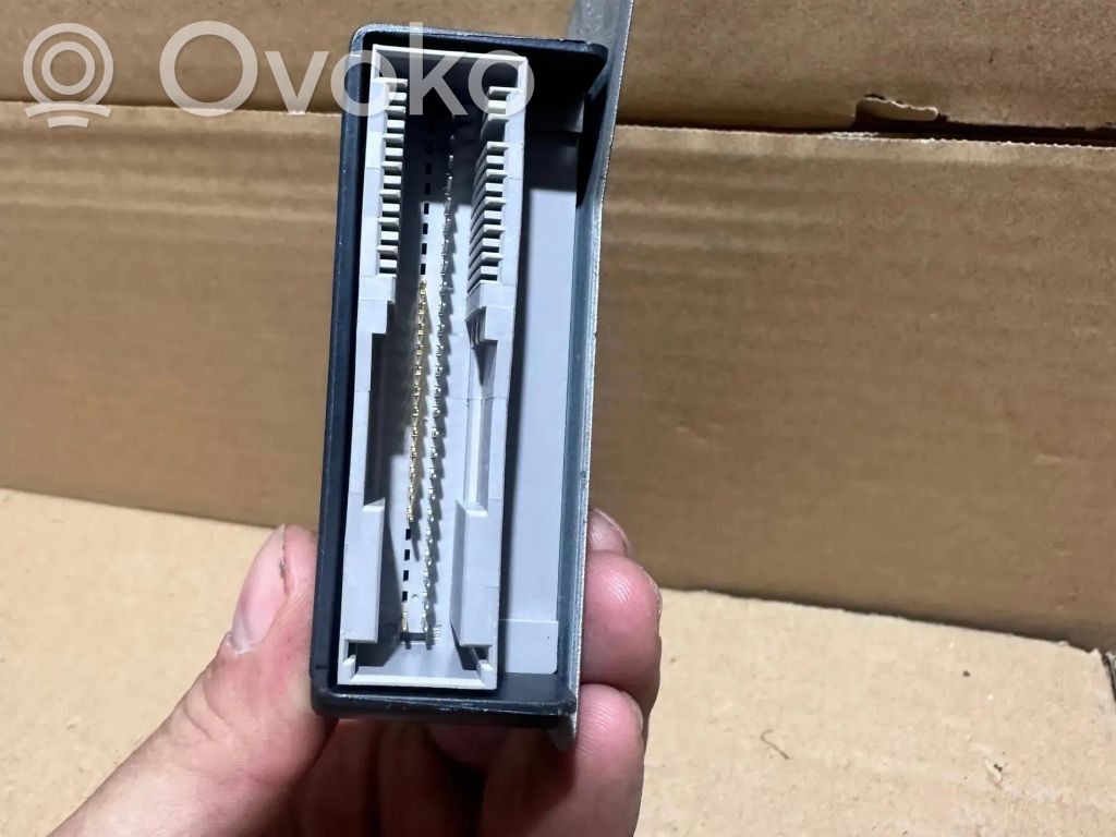 Renault Twingo III Airbag control unit/module 