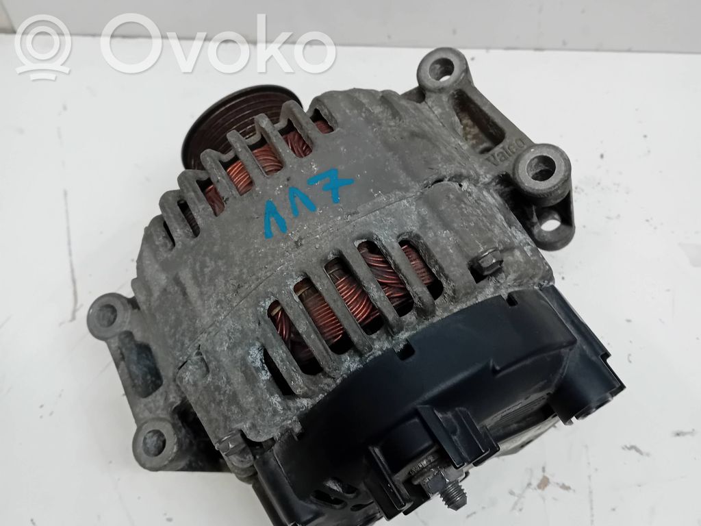 Audi A4 S4 B6 8E 8H Ģenerators 