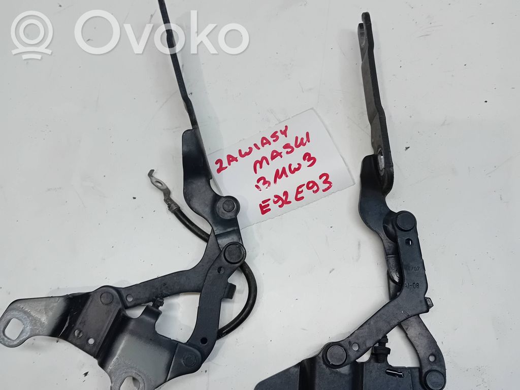 Engine bonnet/hood hinges   7115263