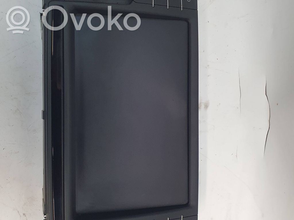 Volkswagen Tiguan Radio/CD/DVD/GPS head unit 