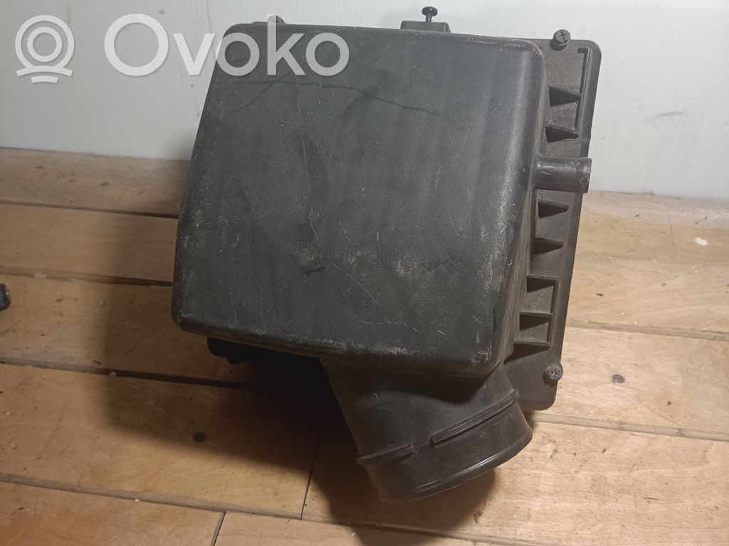 Dodge Journey Air filter box 