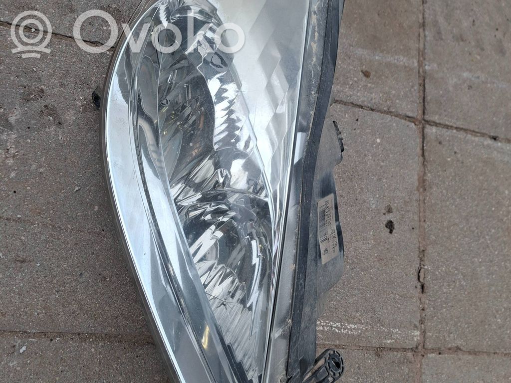 Peugeot 607 Phare frontale 