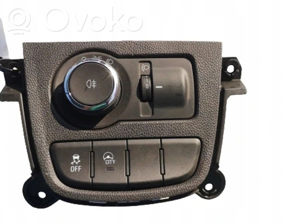 Opel Karl Electric car charge socket 