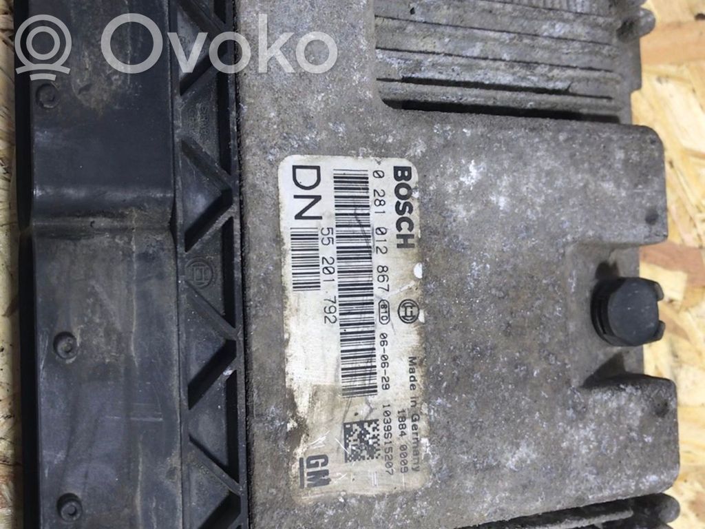 Opel Astra H Engine control unit/module 