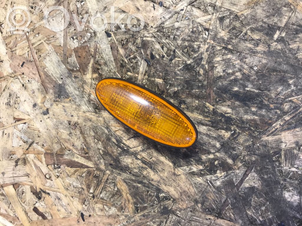 Mazda MPV Front fender indicator light 