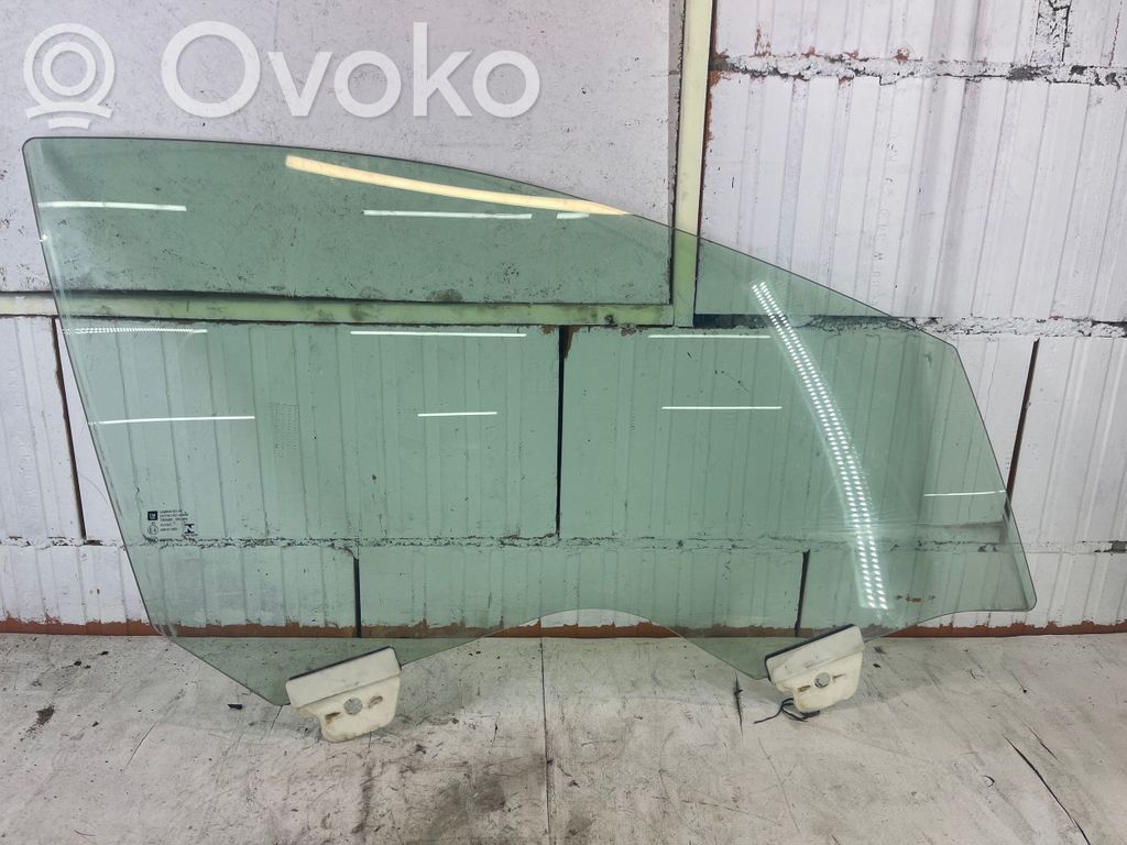 Opel Insignia B Front door window glass four-door 
