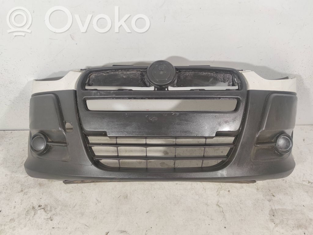 Fiat Doblo Parachoques delantero 