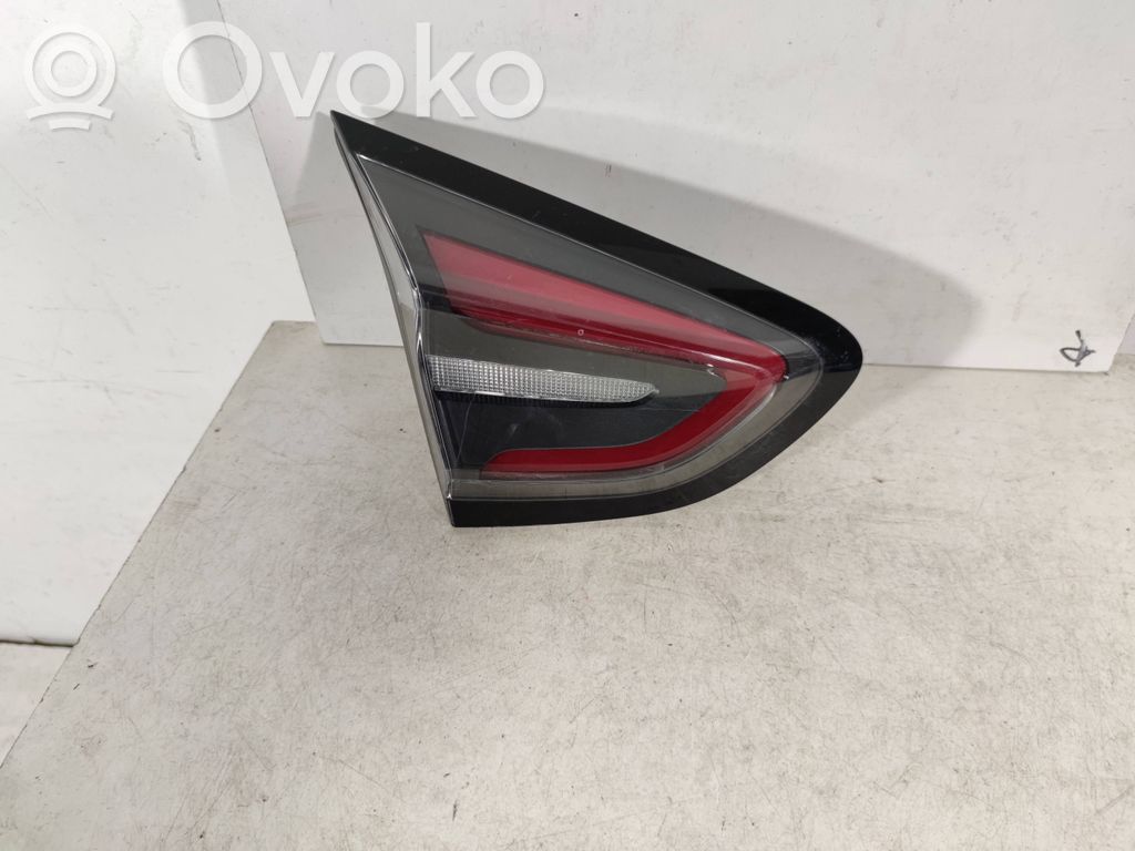 Ford Puma Lampy tylnej klapy bagażnika 