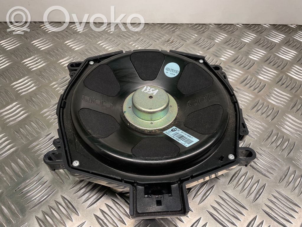 Subwoofer   9218698